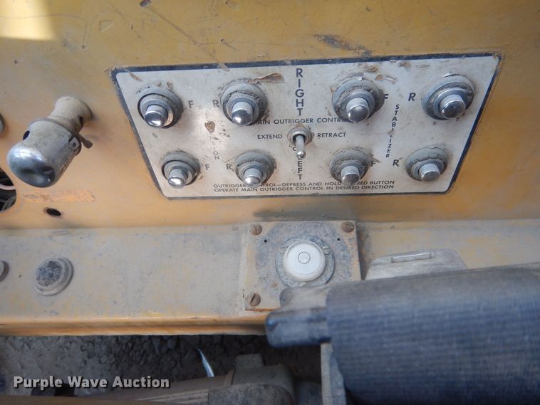 image for item HQ9543 1973 Grove TM375  crane