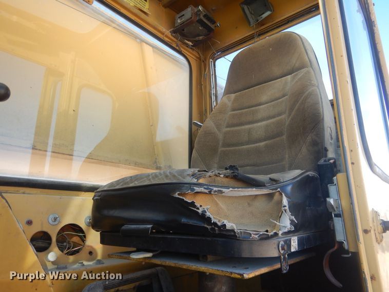 image for item HQ9543 1973 Grove TM375  crane