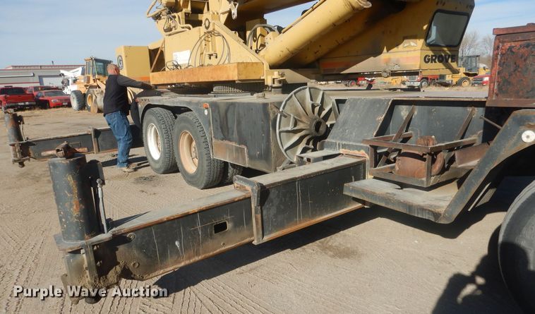 image for item HQ9543 1973 Grove TM375  crane