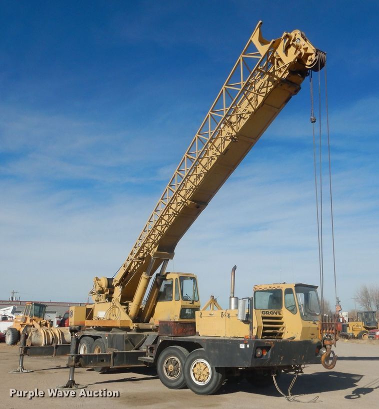 image for item HQ9543 1973 Grove TM375  crane