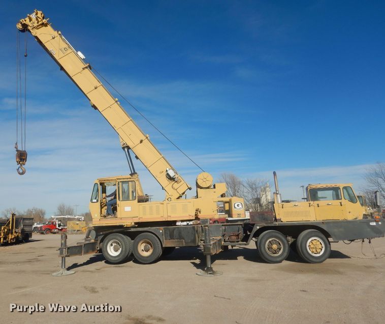 image for item HQ9543 1973 Grove TM375  crane