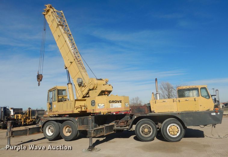 image for item HQ9543 1973 Grove TM375  crane