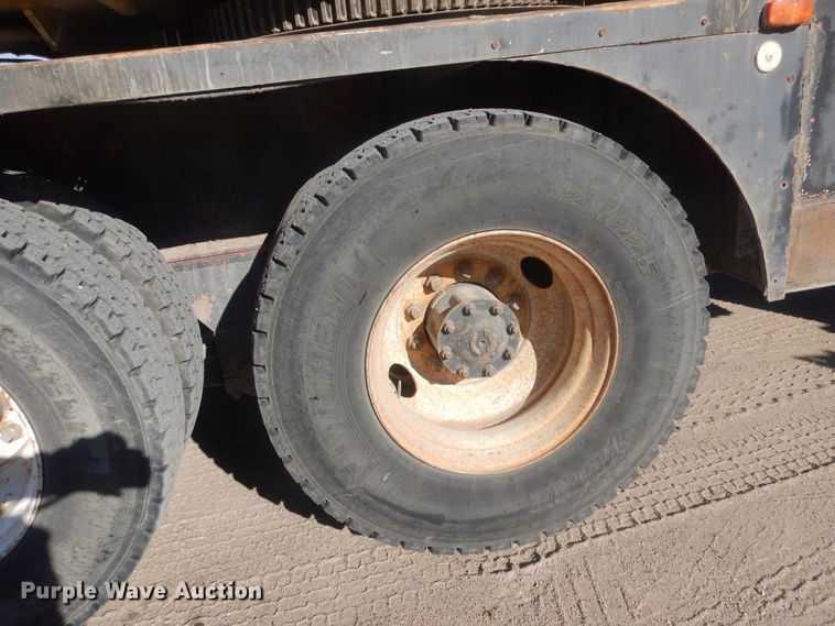 image for item HQ9543 1973 Grove TM375  crane