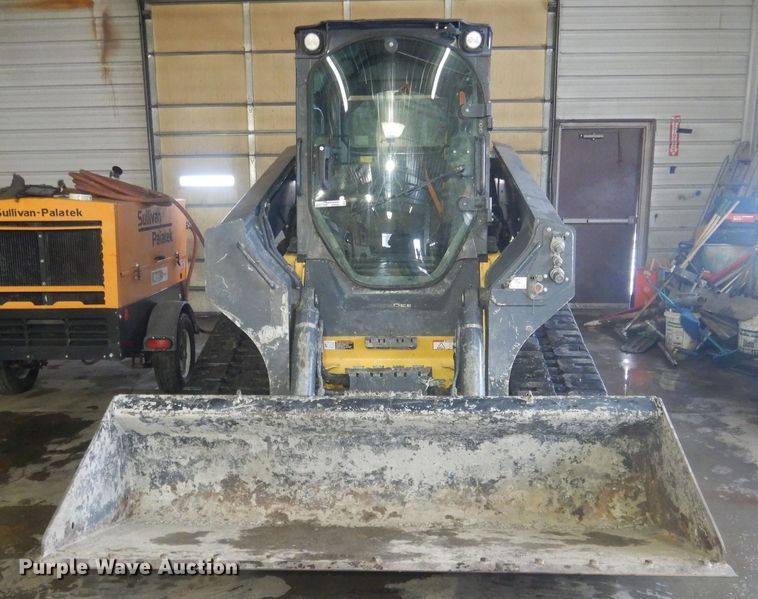 image for item HQ9587 John Deere 333G  tracked skid steer loader