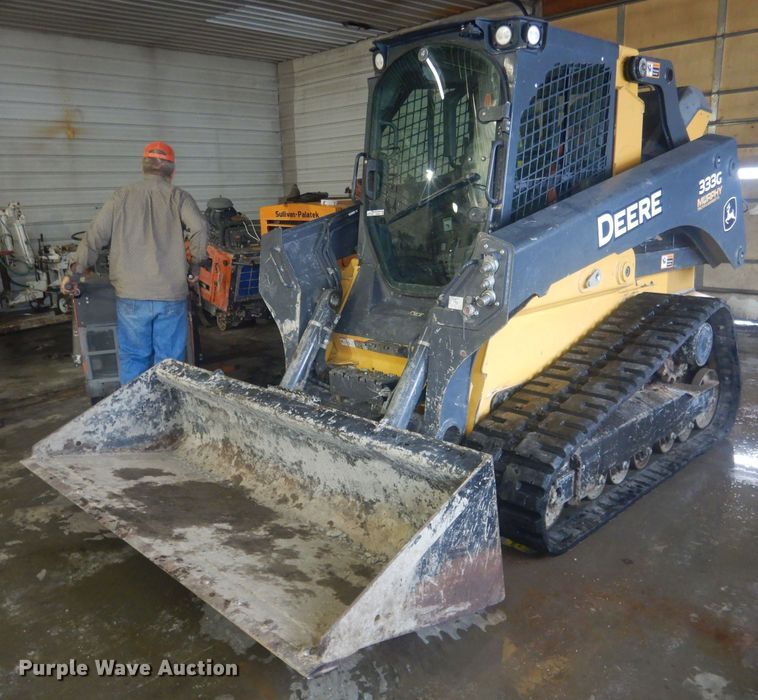 image for item HQ9587 John Deere 333G  tracked skid steer loader