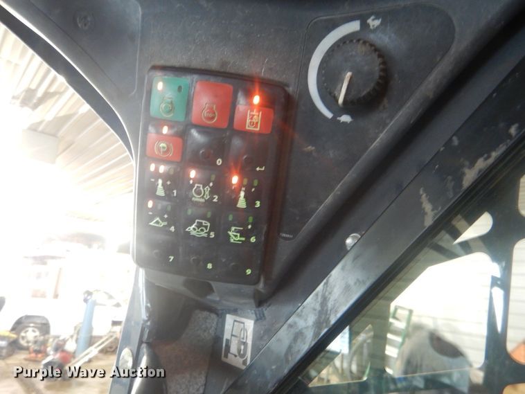 image for item HQ9587 John Deere 333G  tracked skid steer loader