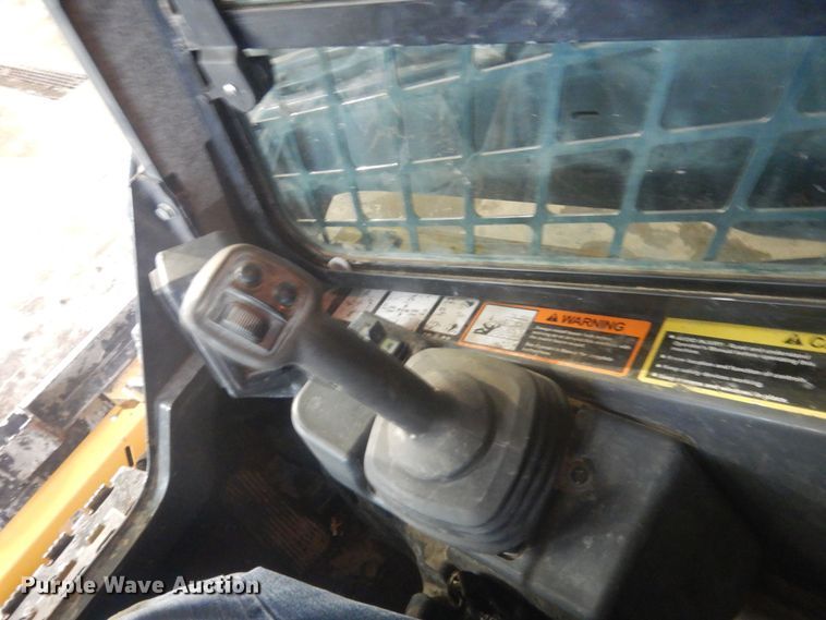 image for item HQ9587 John Deere 333G  tracked skid steer loader