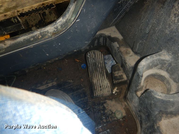 image for item HQ9587 John Deere 333G  tracked skid steer loader