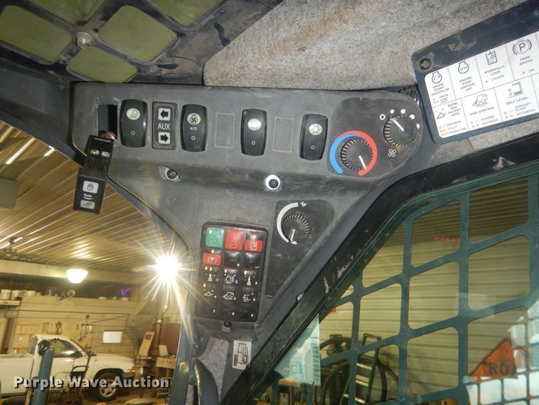 image for item HQ9587 John Deere 333G  tracked skid steer loader