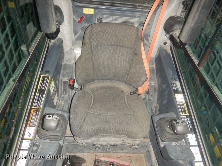 image for item HQ9587 John Deere 333G  tracked skid steer loader