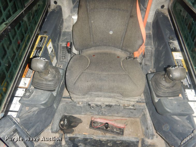 image for item HQ9587 John Deere 333G  tracked skid steer loader