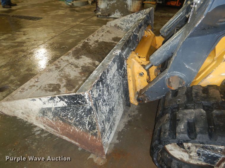 image for item HQ9587 John Deere 333G  tracked skid steer loader