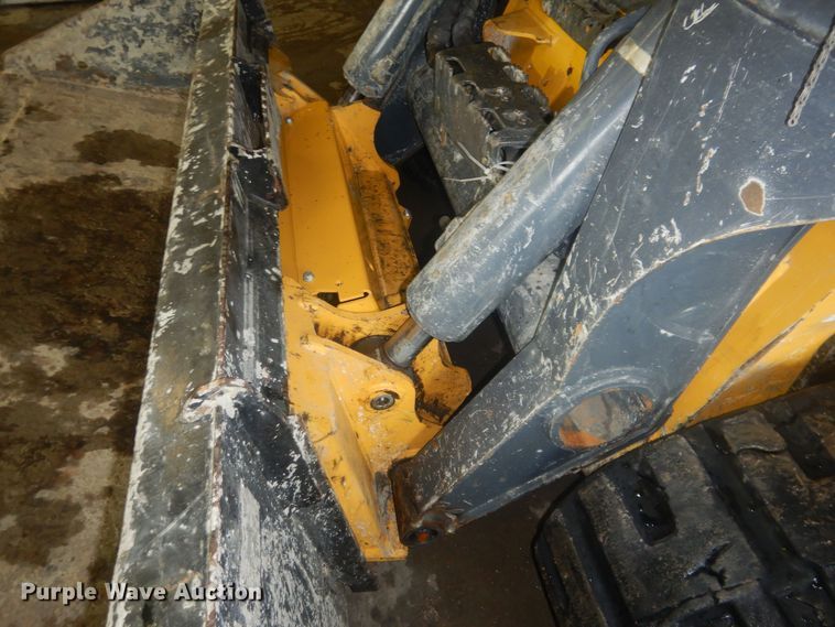 image for item HQ9587 John Deere 333G  tracked skid steer loader