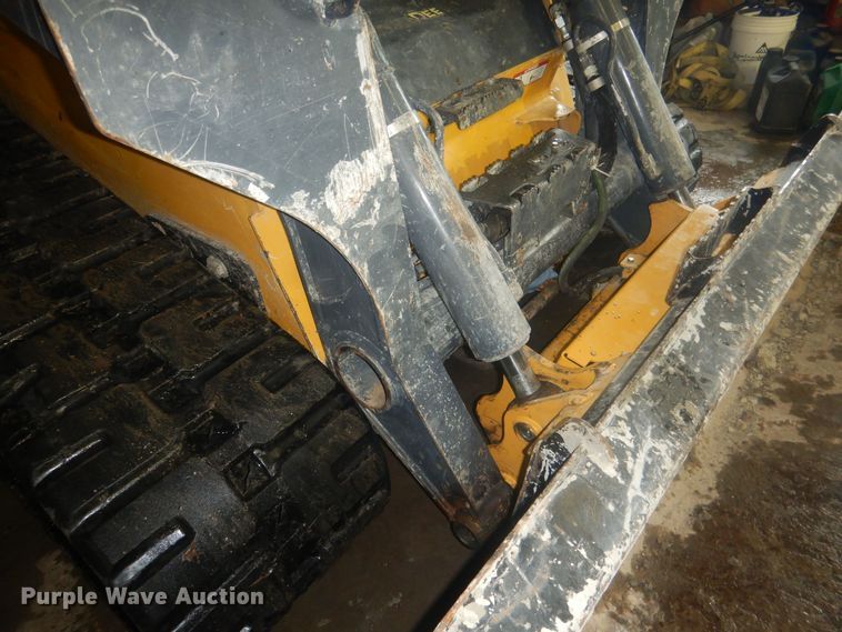 image for item HQ9587 John Deere 333G  tracked skid steer loader