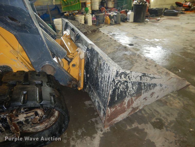 image for item HQ9587 John Deere 333G  tracked skid steer loader