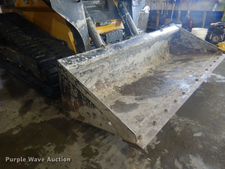 image for item HQ9587 John Deere 333G  tracked skid steer loader