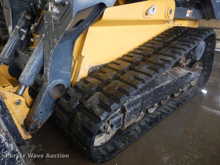 image for item HQ9587 John Deere 333G  tracked skid steer loader