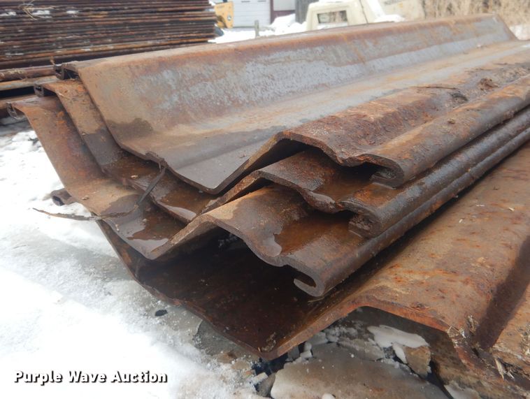image for item HQ9588 Sheet piling