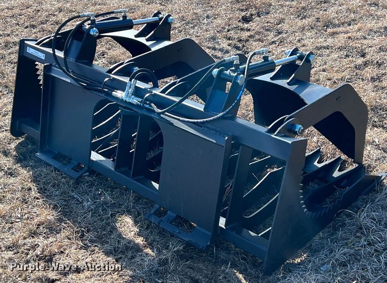 image for item ID9427 Skid steer grapple bucket