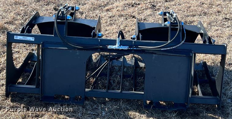 image for item ID9427 Skid steer grapple bucket