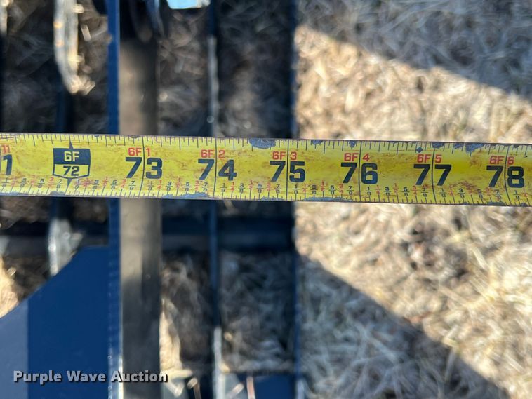 image for item ID9428 Skid steer grapple bucket