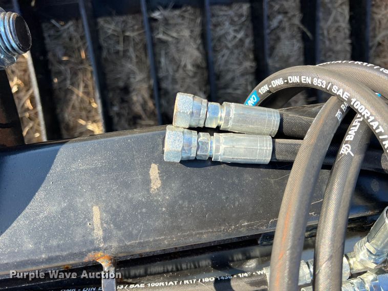 image for item ID9428 Skid steer grapple bucket