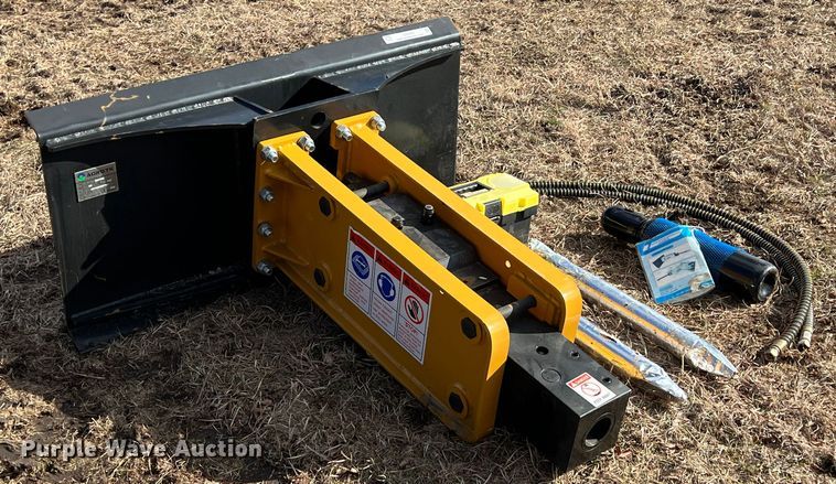 image for item ID9435 Agrotk 680  skid steer breaker