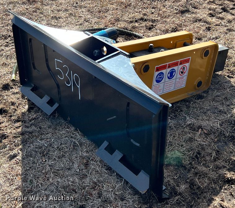 image for item ID9435 Agrotk 680  skid steer breaker