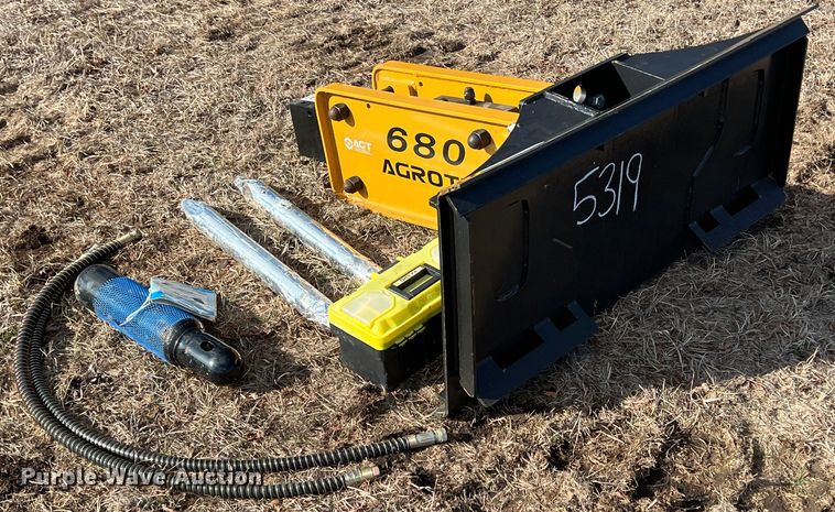 image for item ID9435 Agrotk 680  skid steer breaker