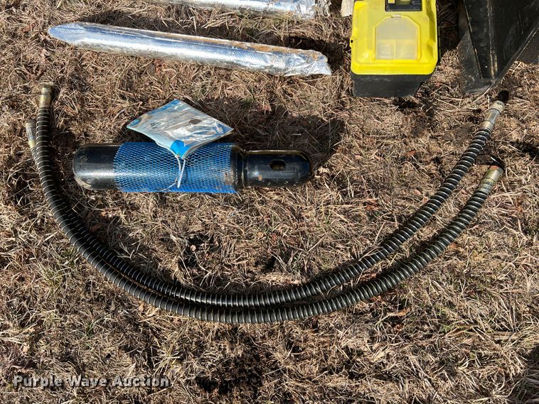 image for item ID9435 Agrotk 680  skid steer breaker