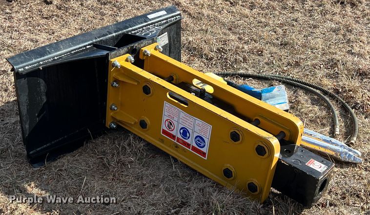 image for item ID9436 Agrotk 750  skid steer breaker