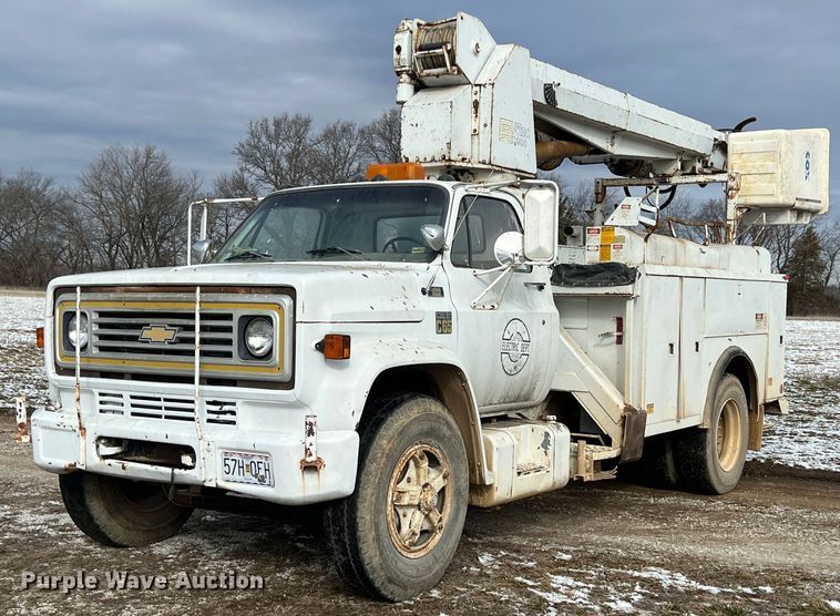 image for item ID9471 1978 Chevrolet C65  digger derrick truck