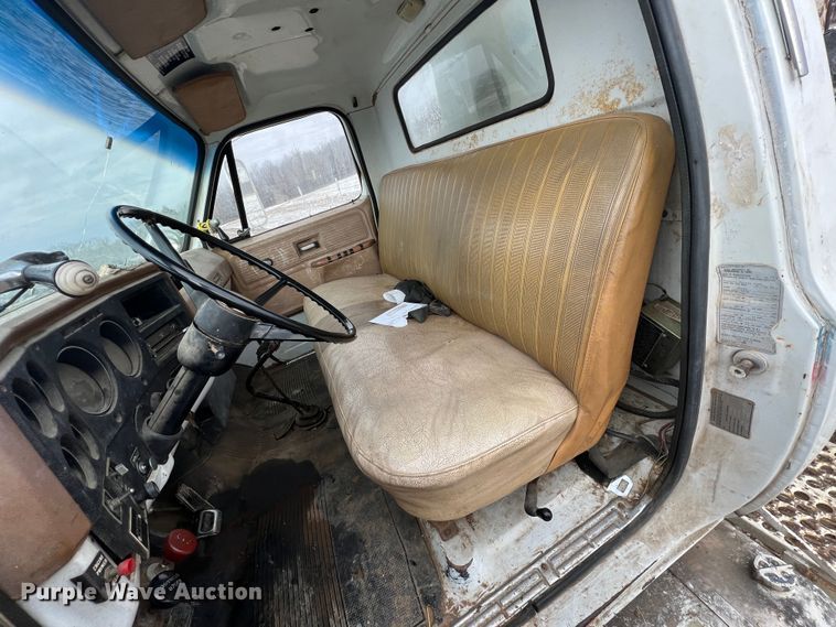 image for item ID9471 1978 Chevrolet C65  digger derrick truck