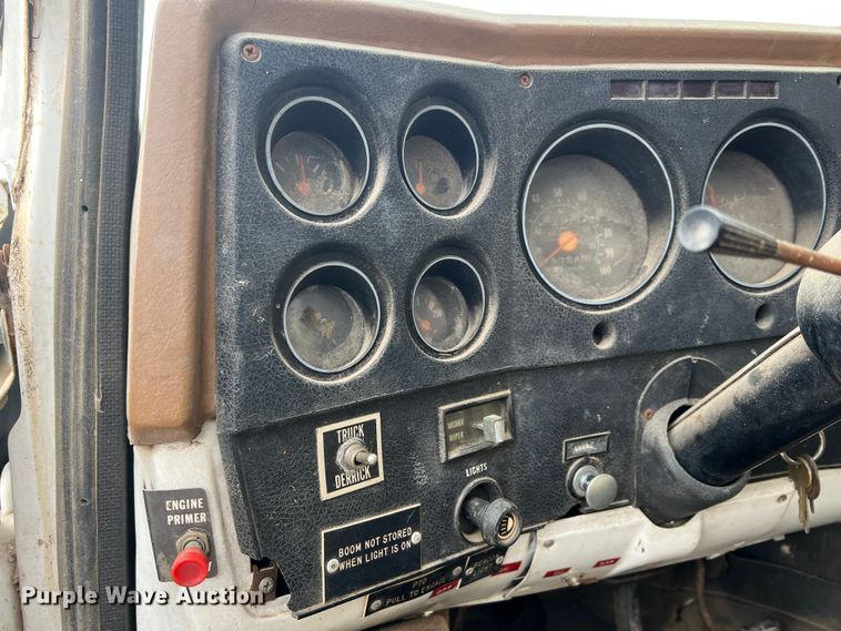 image for item ID9471 1978 Chevrolet C65  digger derrick truck