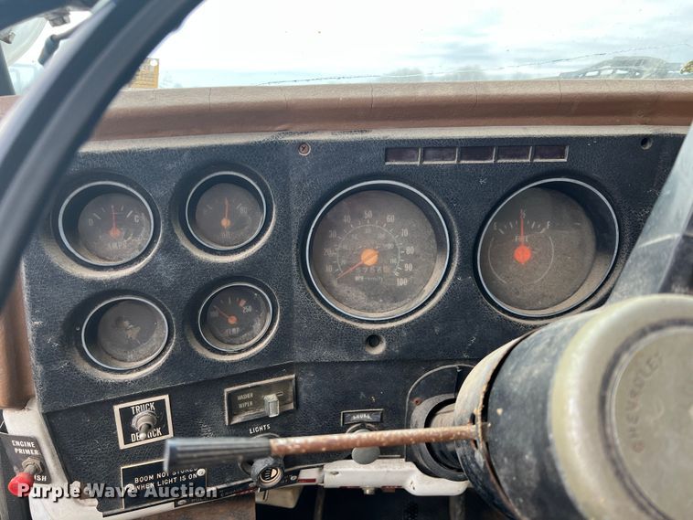 image for item ID9471 1978 Chevrolet C65  digger derrick truck