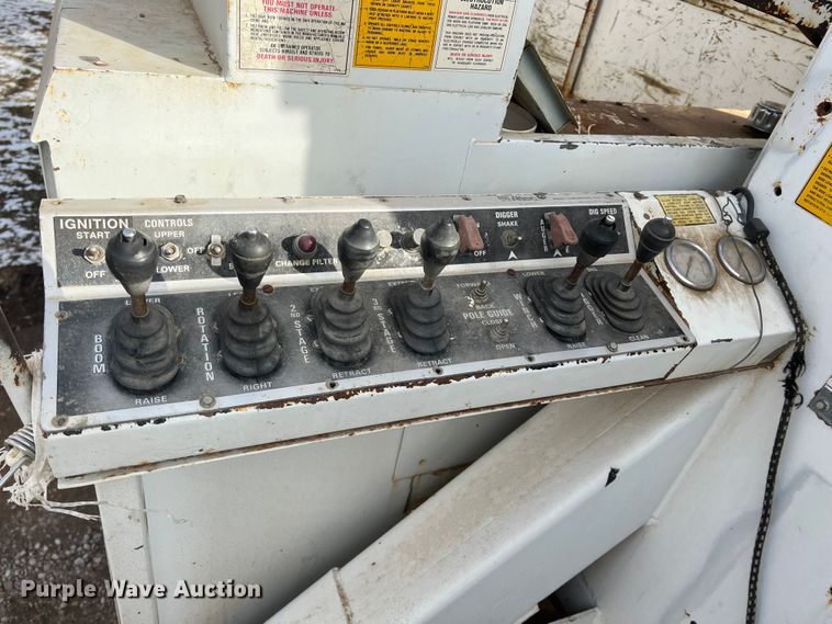 image for item ID9471 1978 Chevrolet C65  digger derrick truck