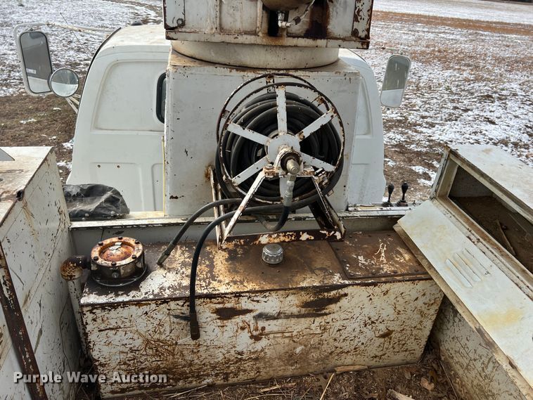 image for item ID9471 1978 Chevrolet C65  digger derrick truck