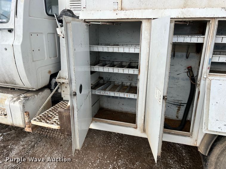 image for item ID9471 1978 Chevrolet C65  digger derrick truck