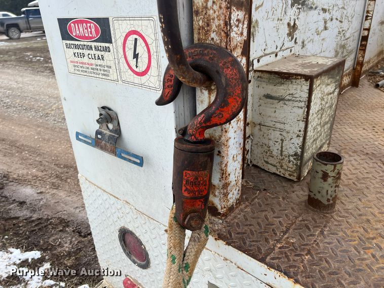 image for item ID9471 1978 Chevrolet C65  digger derrick truck