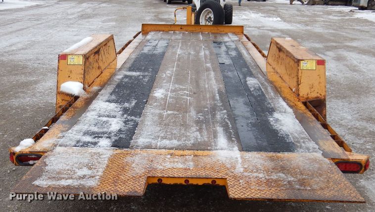 image for item IO9330 2018 Redi Haul R2027TBITE-102HD  tilt deck equipment trailer