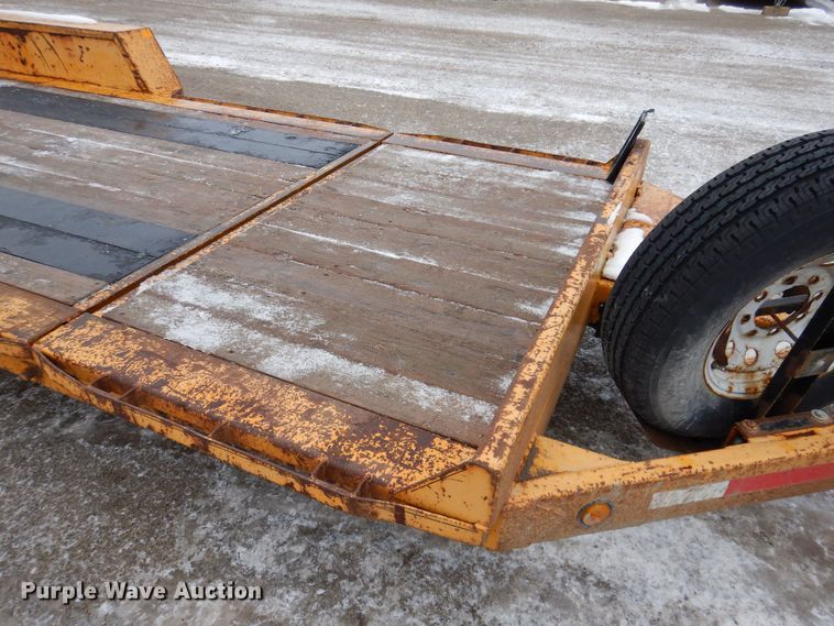 image for item IO9330 2018 Redi Haul R2027TBITE-102HD  tilt deck equipment trailer