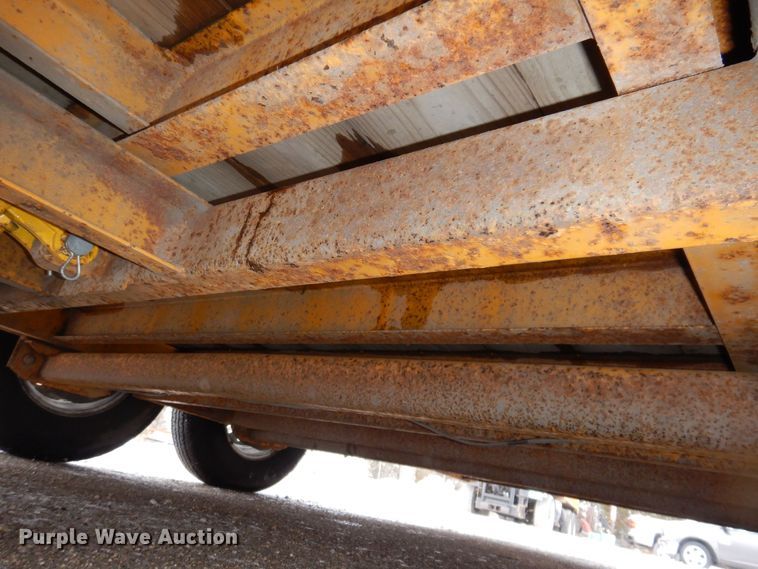 image for item IO9330 2018 Redi Haul R2027TBITE-102HD  tilt deck equipment trailer