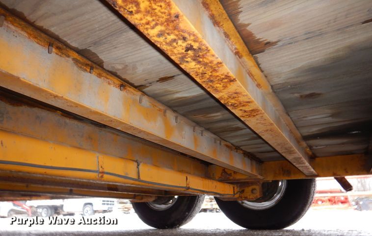 image for item IO9330 2018 Redi Haul R2027TBITE-102HD  tilt deck equipment trailer