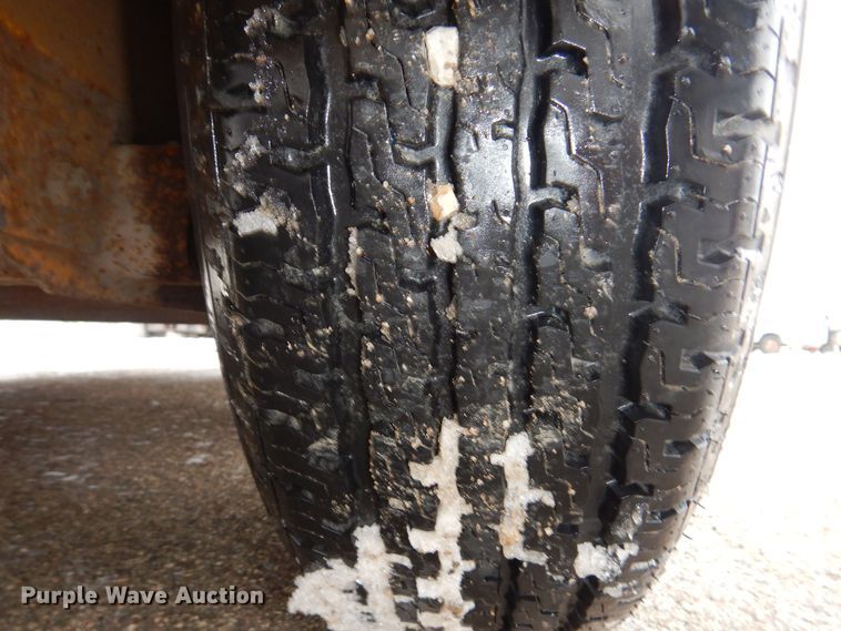 image for item IO9330 2018 Redi Haul R2027TBITE-102HD  tilt deck equipment trailer