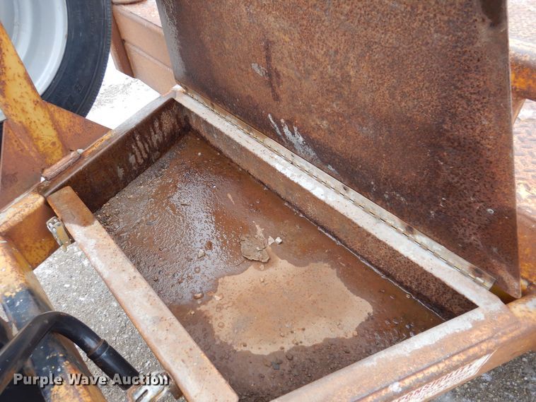 image for item IO9331 2013 Tournier TM6  tilt deck equipment trailer