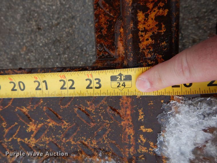 image for item IO9331 2013 Tournier TM6  tilt deck equipment trailer