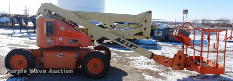 image for item IO9349 1995 JLG 45 Electric  boom lift