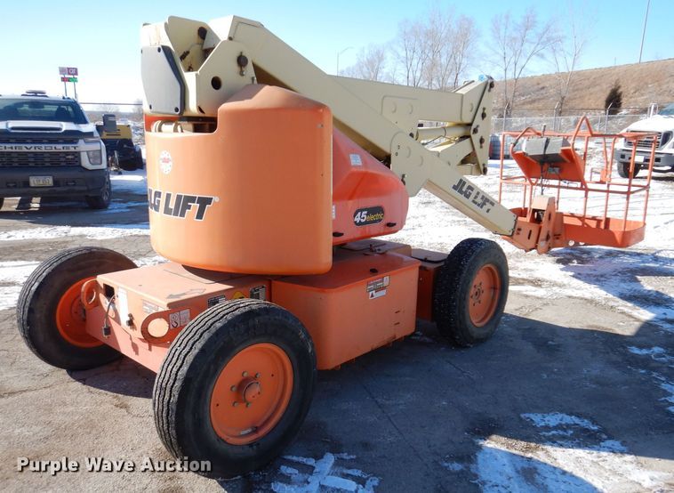 image for item IO9349 1995 JLG 45 Electric  boom lift