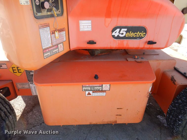image for item IO9349 1995 JLG 45 Electric  boom lift