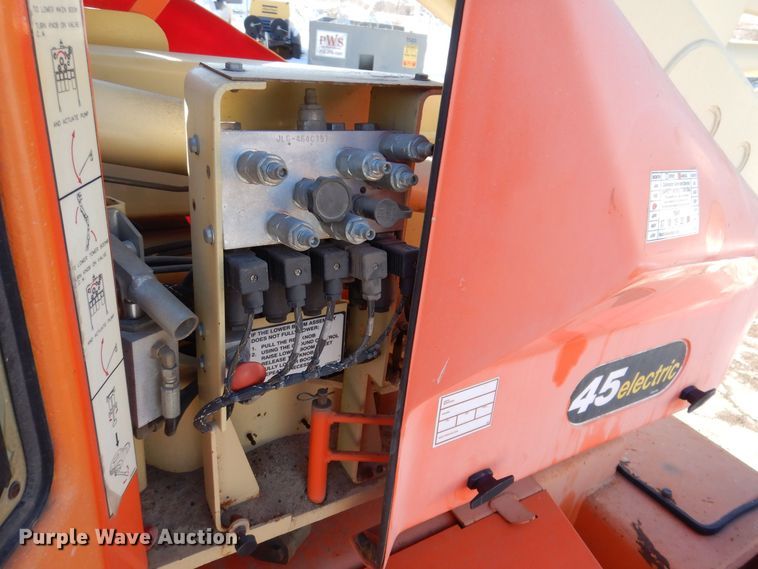 image for item IO9349 1995 JLG 45 Electric  boom lift